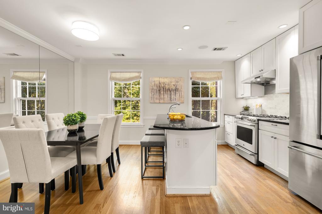 Foto principal - 1929 39th St NW