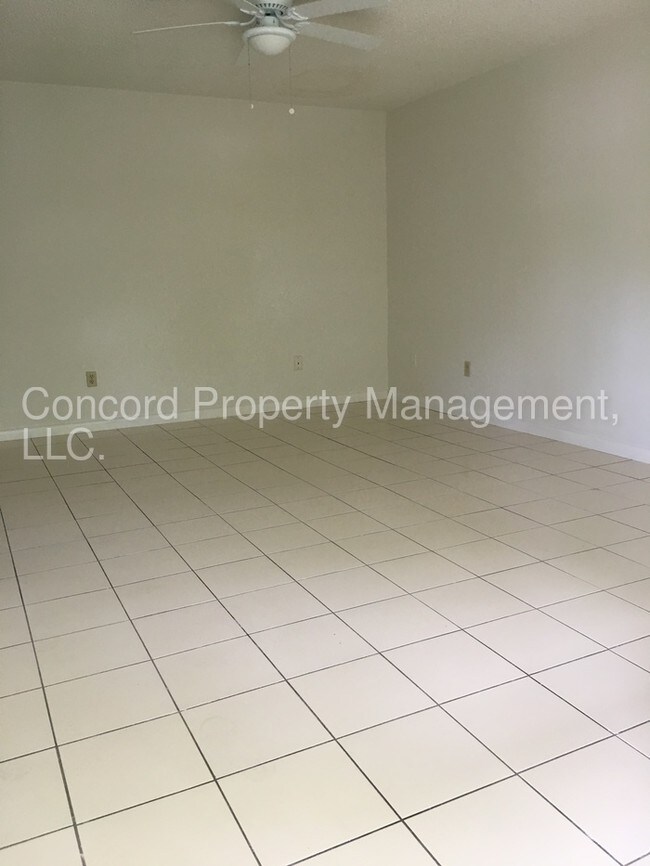 Building Photo - 1507 Argyle Dr