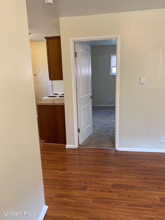 Foto del edificio - 2215 California Ave SW