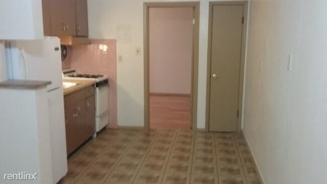 Building Photo - 1 br, 1 bath Apartment - 4145 Magnolia Avenue