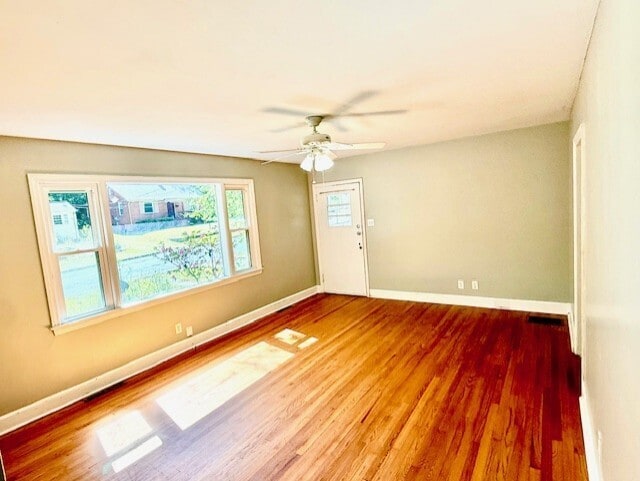 Photo - 415 Hugo St House