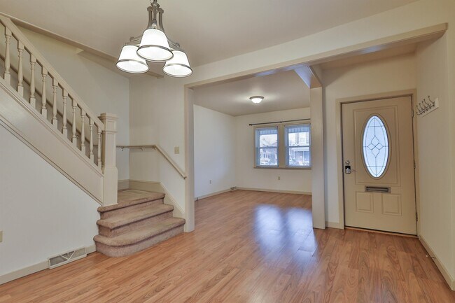 Foto del edificio - 1104 Elm St