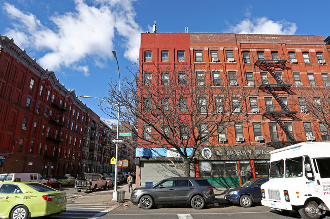 Foto del edificio - 2260 Adam Clayton Powell Jr Blvd