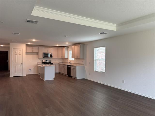 Building Photo - 16113 Isles Dr