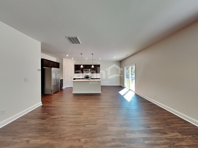 Foto del edificio - 546 Rivermist Dr