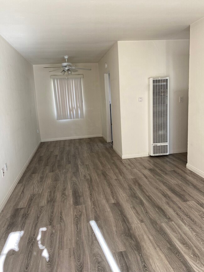 Building Photo - 930 Chalcedony St