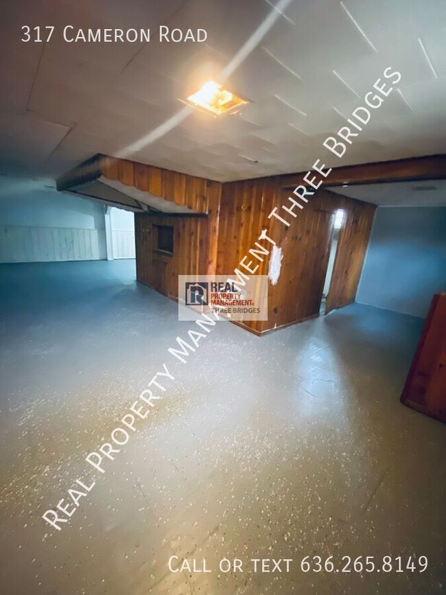 Building Photo - 317 Cameron Rd