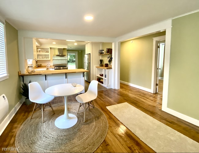 Building Photo - 3 br, 1 bath House - 11017 31st Avenue Nor...