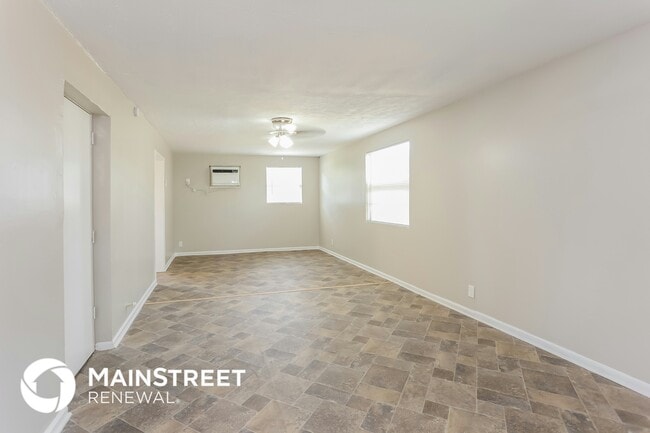 Building Photo - 4653 Haldis Ave