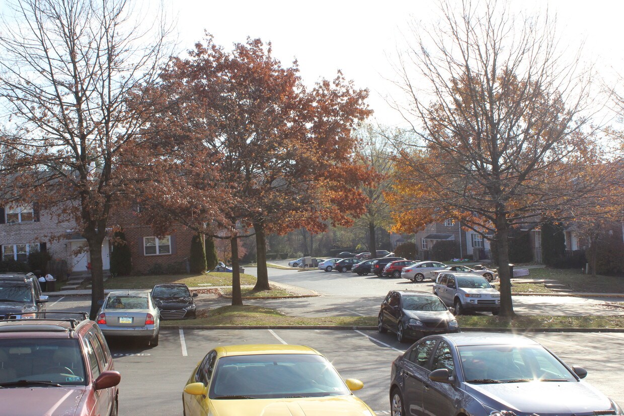 Building Photo - 4083 Defford Pl
