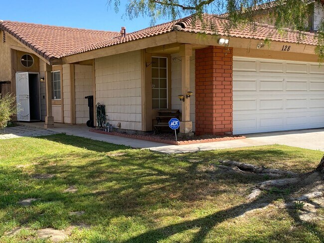 Foto del edificio - LEASE HOME AVAILABLE!! UPGRADED!! UPGRADED!! UPGRADED!!