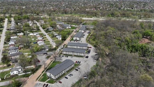  - Oak Park Apartments