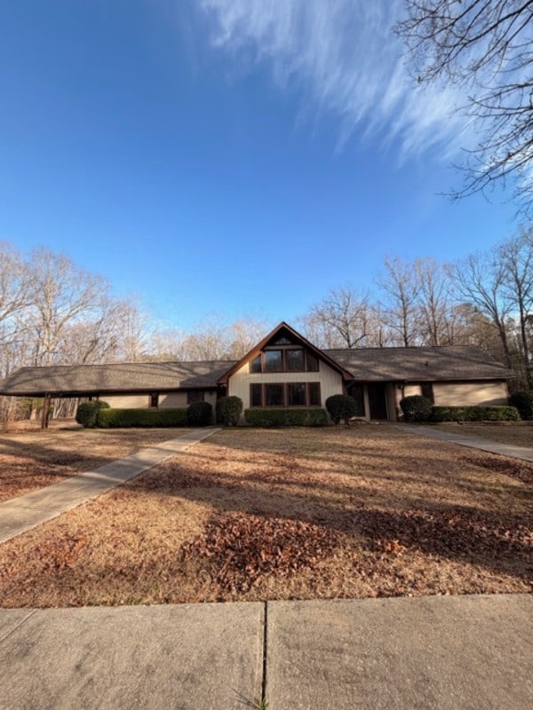 Building Photo - 250 Running Deer Rd