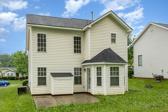 Building Photo - 3727 Bullard St