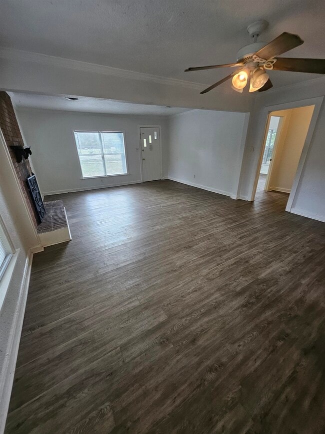 Foto del edificio - 2772 W Tharpe St
