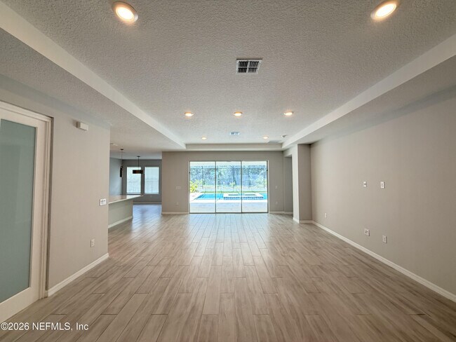 Building Photo - 1352 Arklow Cir