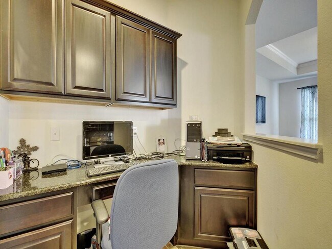 Semi-private area with built-in desk - 2009 Mary Ella Dr
