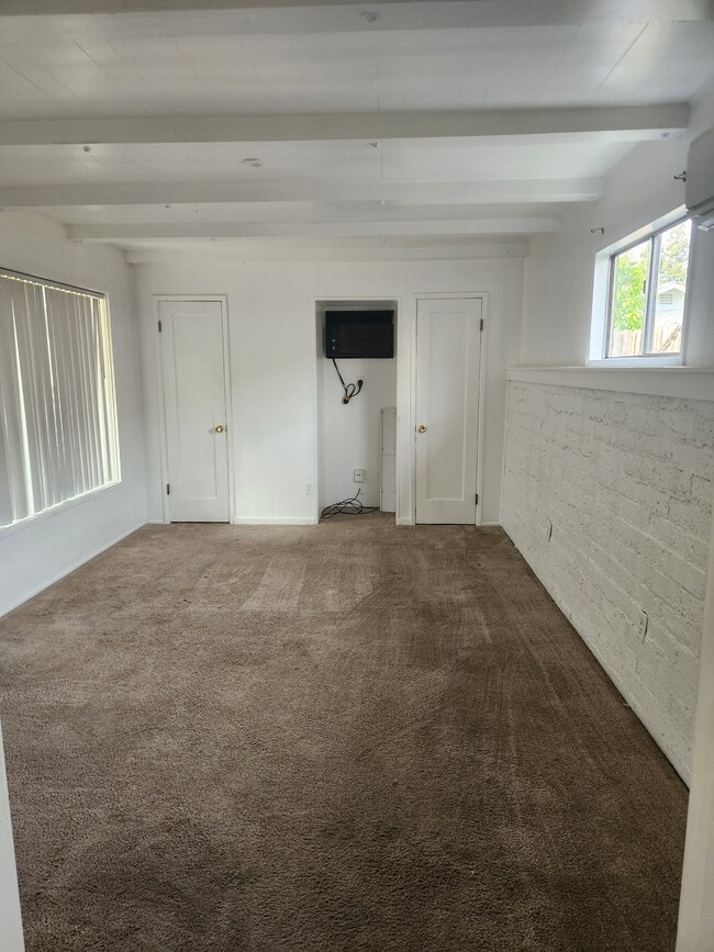 Building Photo - 3005 Fairways Ct
