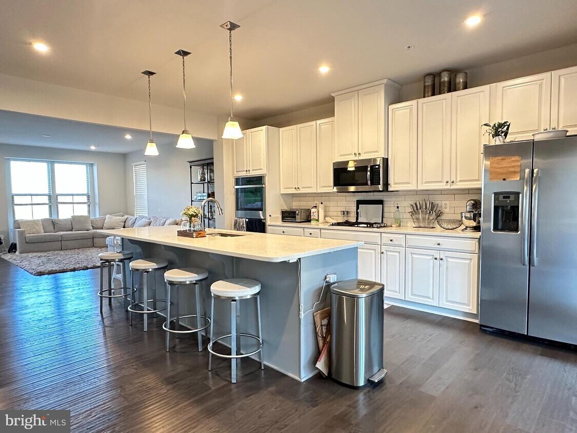 5957 Eaglehead Dr, New Market, MD 21774 Townhome Rentals in New