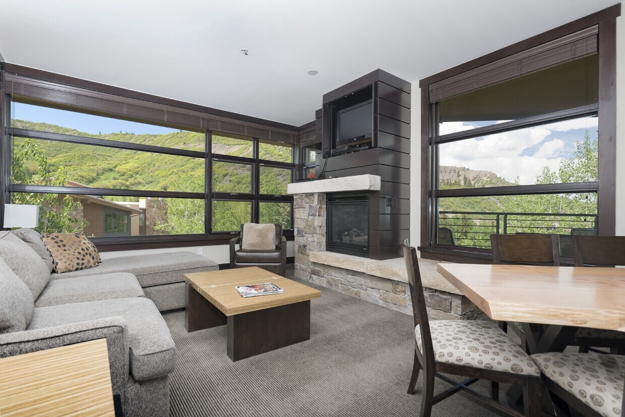 Foto principal - 120 Carriage Way