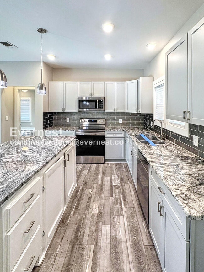 Foto del edificio - 463 Valley Hill Rd SE