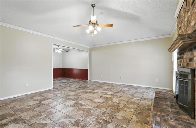 Foto del edificio - 8212 Lara Ln
