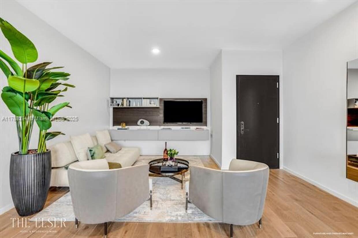 Photo - 398 NE 5th St unit 2101 (A11788394)