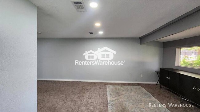 Building Photo - Remodeled 3bed/2bath home available for rent!