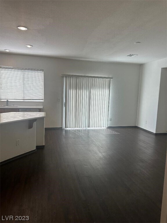 Building Photo - 9221 W Sunny Oven Ct