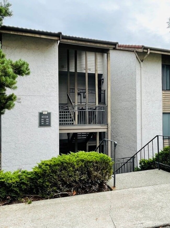 Spacious 2Bd/2Bath Condo located in The Ri... - Spacious 2Bd/2Bath Condo located in The Ri...