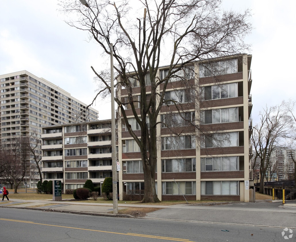 Photo du bâtiment - Milepost & Thorncliffe Park