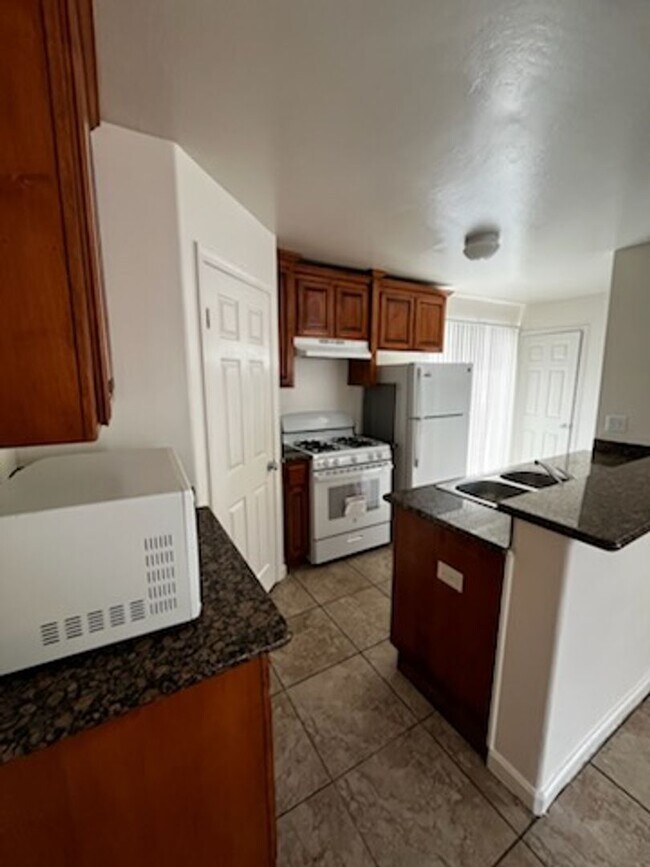 Building Photo - 730 K St
