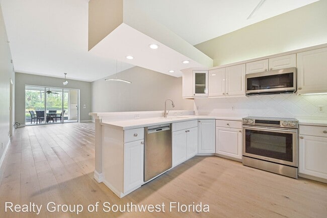 Building Photo - 2 br, 2 bath House - 14530 Red Fox Run #203