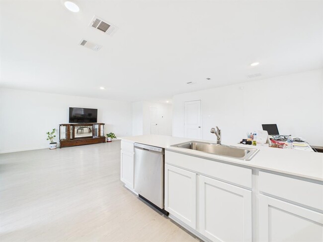 Building Photo - 2919 Summer Breeze Wy