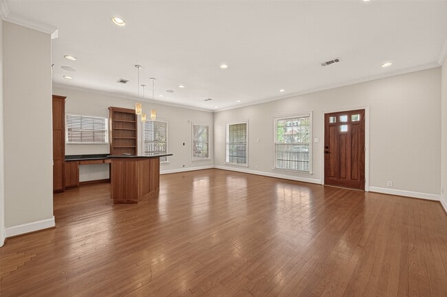 Foto del edificio - 2405 Southgate Blvd