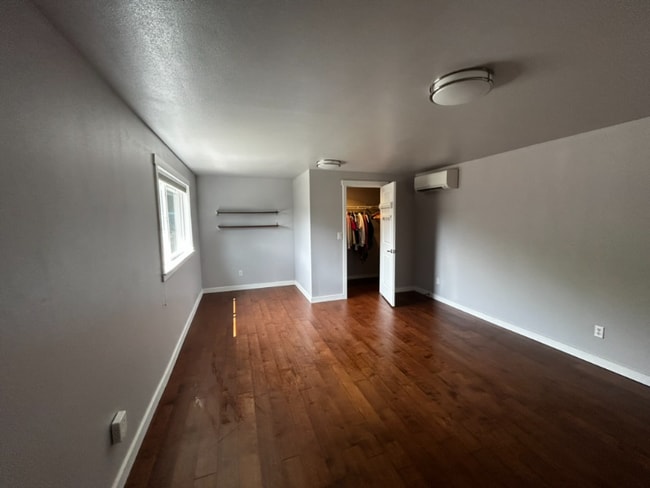 Building Photo - 8064 37th Ave S