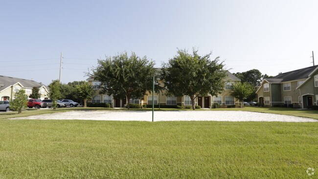 Cancha de vóleibol - Madison Commons