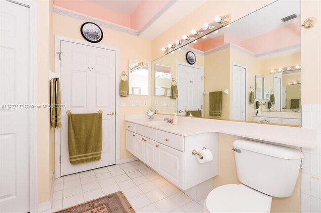 Building Photo - 635 NW San Candido Way