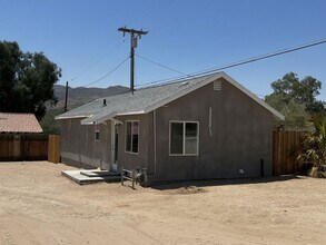 Building Photo - 6104 Chia Ave
