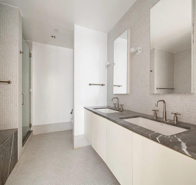 Building Photo - 2 bedroom in NEW YORK NY 10012