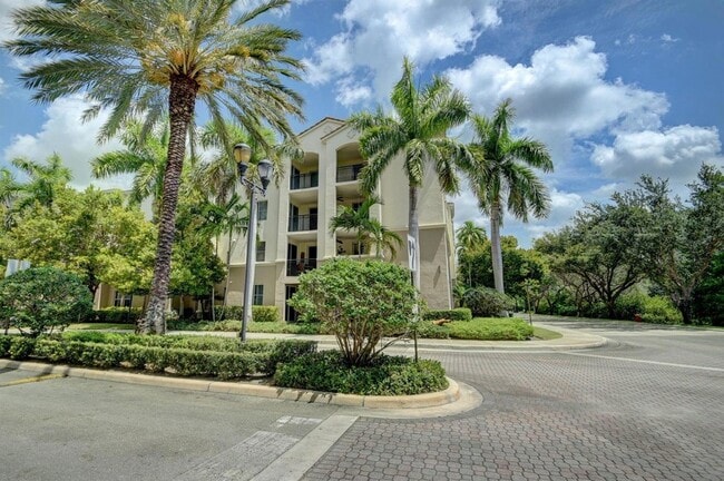 Building Photo - 1405 Renaissance Way