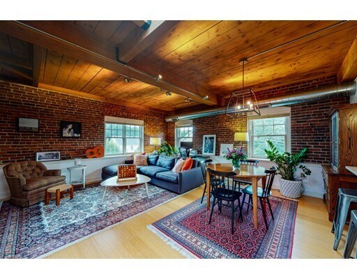 Building Photo - 22 Cottage Park Ave