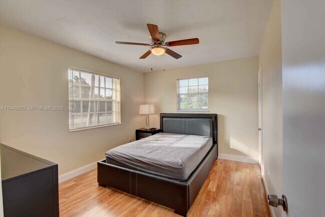 Foto del edificio - 3531 SW 36th St