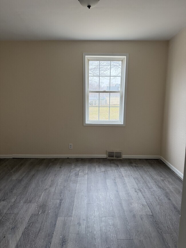 Foto del edificio - 458 S Float Ave