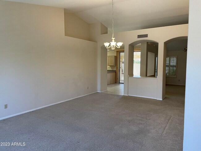 Building Photo - 9724 W Escuda Dr