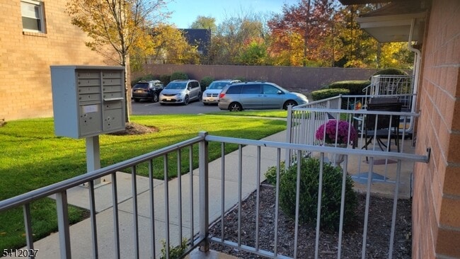 Building Photo - 15 Cottage St