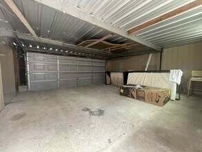 Building Photo - 1905 Back Bay Dr