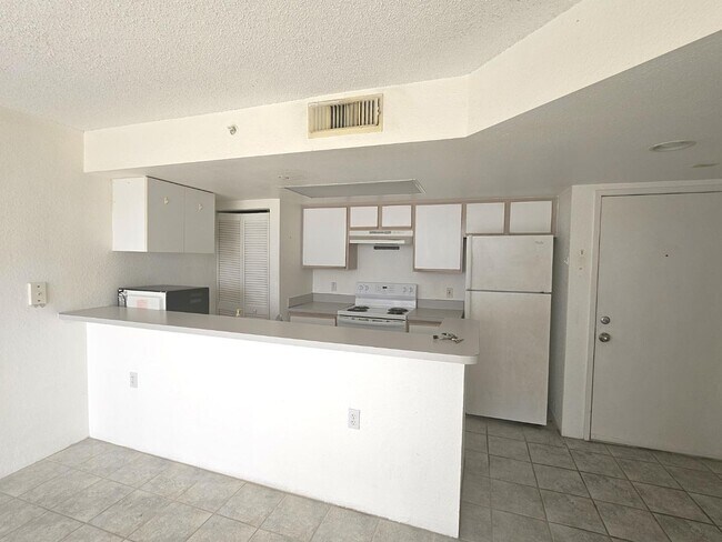 Foto del edificio - 3635 Seaside Dr