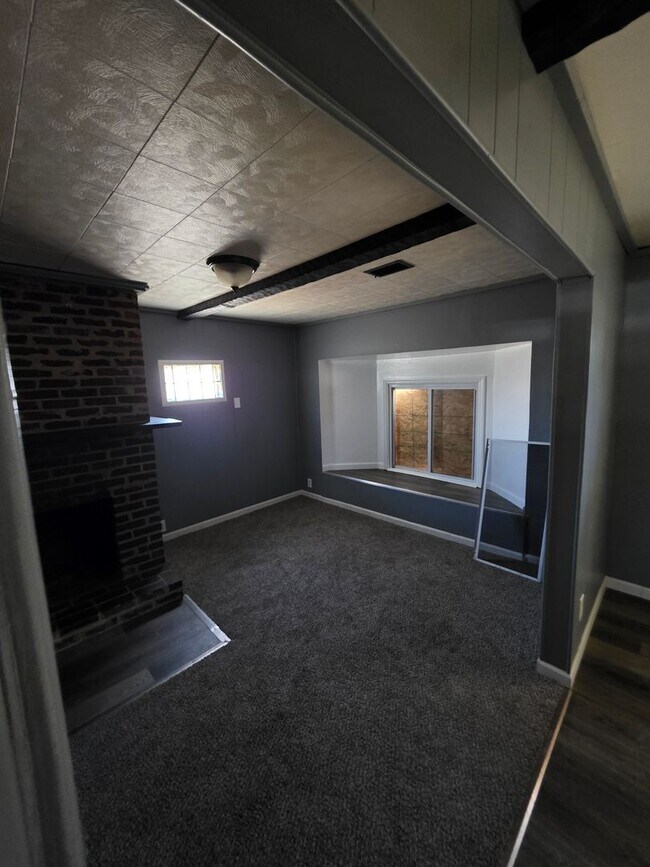 Foto del edificio - Nice Updated 3bd/1bath