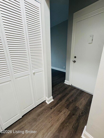 Foto del edificio - 153 Thierman Ln